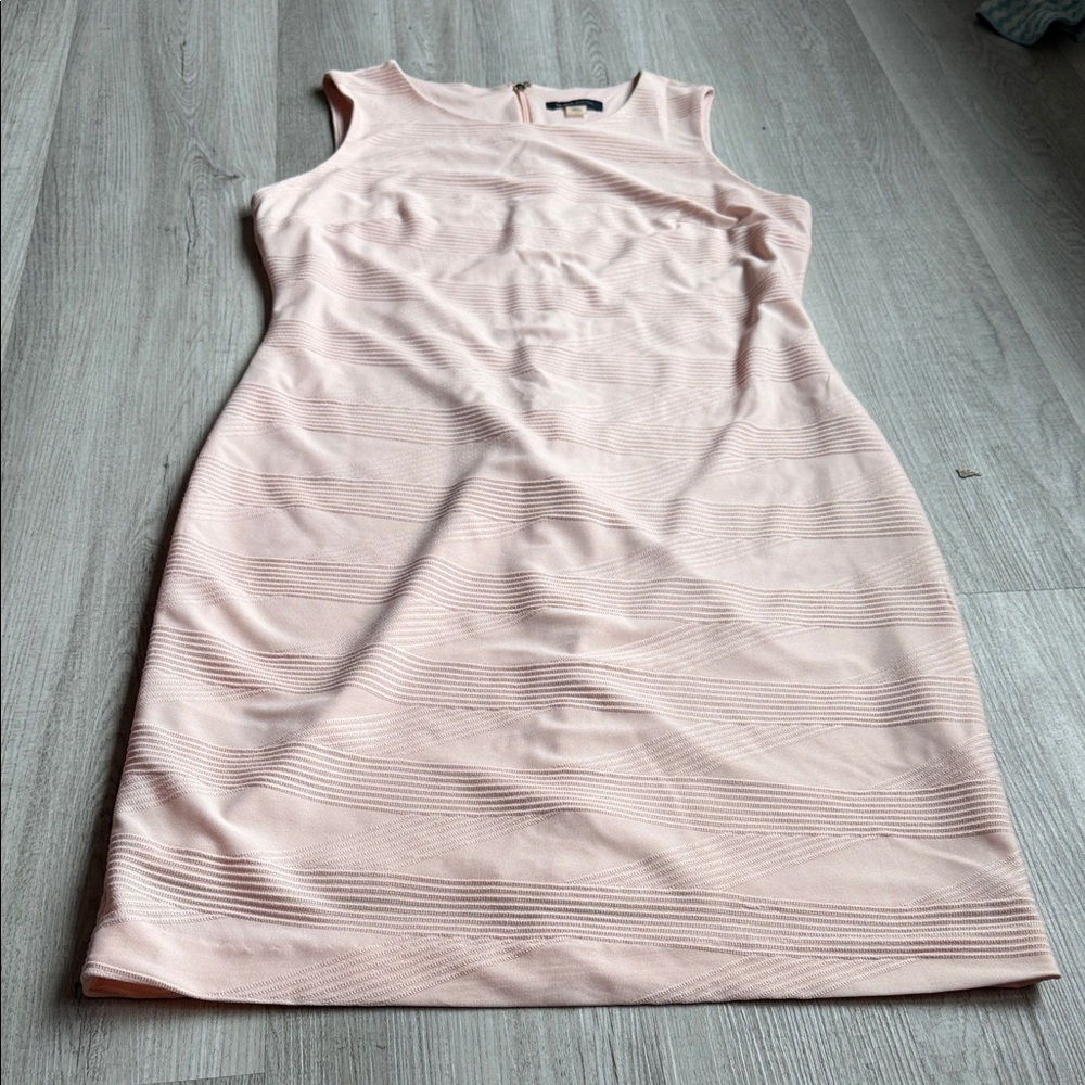 mmy Hilfiger‎ Pink Textured Sheath Dress Sleeveless Size 8.   CAJA #. 1 E